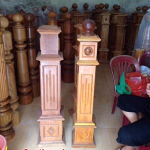 Trụ cái lan can cầu thang