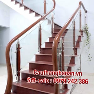 Báo giá cầu thang kính lan can kính hiện đại