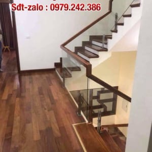 Cầu thang kính gỗ đẹp, Cầu thang kính cường lực