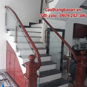 Cầu thang kính, Lan can kính gỗ tại Hà Nội