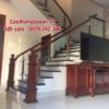 cầu thang gỗ kính đẹp hiện đại
