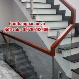 Cầu thang kính đẹp, Cầu thang kính gỗ đẹp