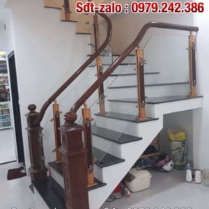 Cầu thang kính gỗ đẹp, Báo giá cầu thang kính cường lực