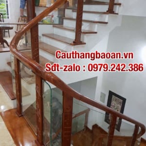 Cầu thang kính đẹp lan can kính đẹp tại Hà Nội