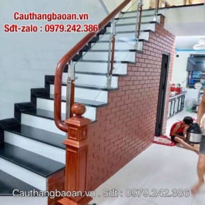 Cầu thang kính, Cầu thang kính gỗ, Cầu thang kính đẹp tại Hà Nội