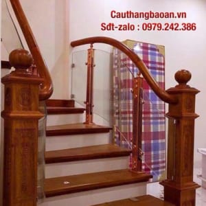 Cầu thang kính đẹp tại Hà Nội, Mẫu cầu thang kính lan can kính tay vịn gỗ, inox hiện đại, giá tốt