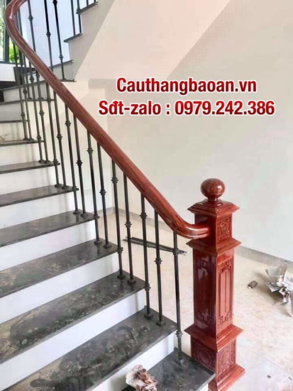 Lan can cầu thang sắt nghệ thuật tại Hà Nội