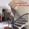Cầu thang sắt lan can sắt tay vịn gỗ tại Hà Nội