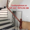 Cầu thang sắt lan can sắt tay vịn gỗ đẹp