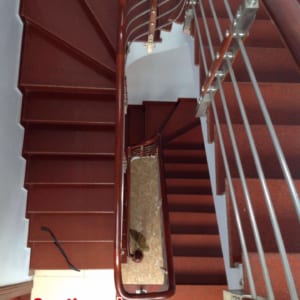 Cầu thang inox tại Hà Nội, Lan can inox tay vịn gỗ