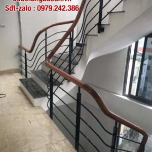 Cầu thang sắt, Cầu thang sắt gỗ đẹp