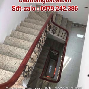 Cầu thang sắt gỗ, Báo giá cầu thang sắt tay vịn gỗ đẹp tại Hà Nội