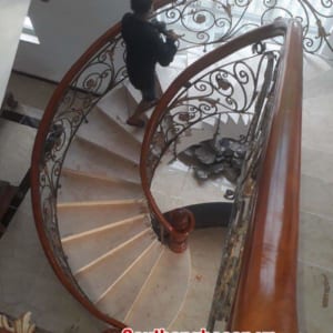 Cầu thang sắt nghệ thuật, Cầu thang lan can sắt nghệ thuật