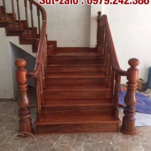 Cầu thang gỗ, Cầu thang con tiện gỗ