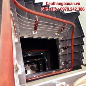 Cầu thang inox, các mẫu cầu thang inox tay vịn gỗ