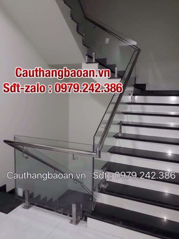 Cầu thang kính cường lực, Cầu thang kính đẹp nhất tại Hà Nội