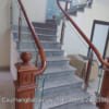 Cầu thang kính hiện đại , Báo giá cầu thang kính gỗ đẹp, Lan can cầu thang kính cường lực tay vịn gỗ
