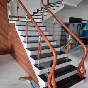 Cầu thang kính cường lực, Báo giá cầu thang kính tay vịn gỗ