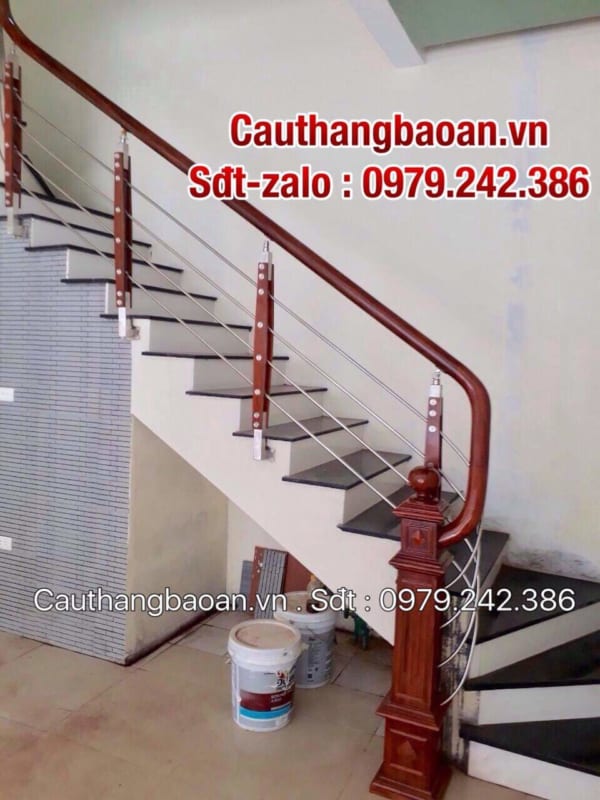 103 mẫu cầu thang inox tay vịn gỗ đẹp tại Hà Nội, Cầu thang lan can inox gỗ đẹp nhất năm 2020