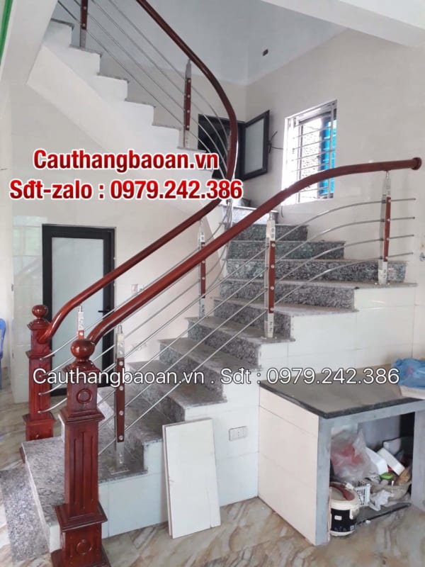 103 mẫu cầu thang inox tay vịn gỗ đẹp tại Hà Nội, Cầu thang lan can inox gỗ đẹp nhất năm 2020