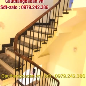 Cầu thang lan can sắt gỗ đẹp, Cầu thang sắt gỗ tại Hà Nội