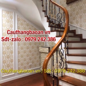 Báo giá cầu thang sắt tay vịn gỗ, Lan can cầu thang sắt gỗ đẹp tại Hà Nội
