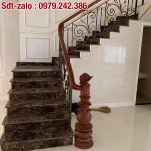 Cầu thang sắt đẹp tay vịn gỗ, Các mẫu cầu thang sắt đẹp nhất năm 2020