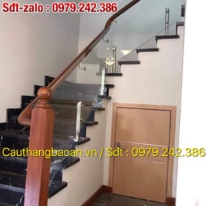 Cầu thang gỗ kính cường lực tại Hà Nội, Tổng hợp các mẫu cầu thang kính tay vịn gỗ đẹp nhất