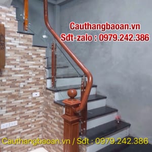 Cầu thang gỗ kính đẹp, Cầu thang kính chân lửng, Cầu thang kính chân cao