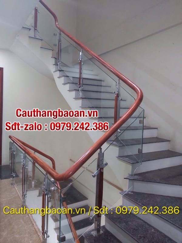 Các mẫu cầu thang kính cường lực tay vịn gỗ đẹp nhất, Các mẫu cầu thang kính chân cao, Cầu thang kính chân lửng, Cầu thang kính không trụ đẹp nhất