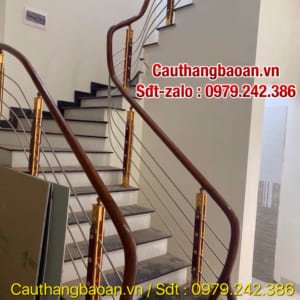 Báo giá lan can cầu thang inox đẹp tay vịn gỗ, Lan can cầu thang inox tay vịn nhựa tại Hà Nội