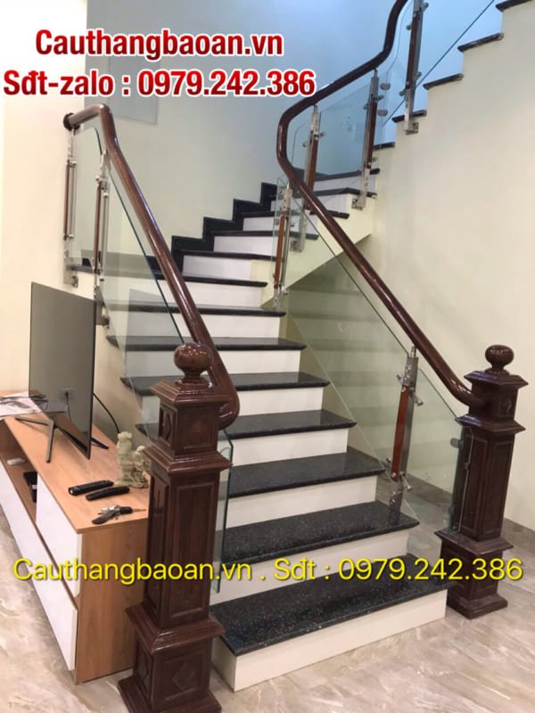 Báo giá cầu thang kính tay vịn gỗ, Lan can cầu thang kính cường lực hiện đại đẹp nhất Hà Nội