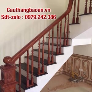 Báo giá cầu thang gỗ, Cầu thang con tiện gỗ đẹp nhất tại Hà Nội