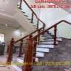 Báo giá lan can cầu thang kính đẹp tay vịn gỗ, Cầu thang kính cường lực hiện đại