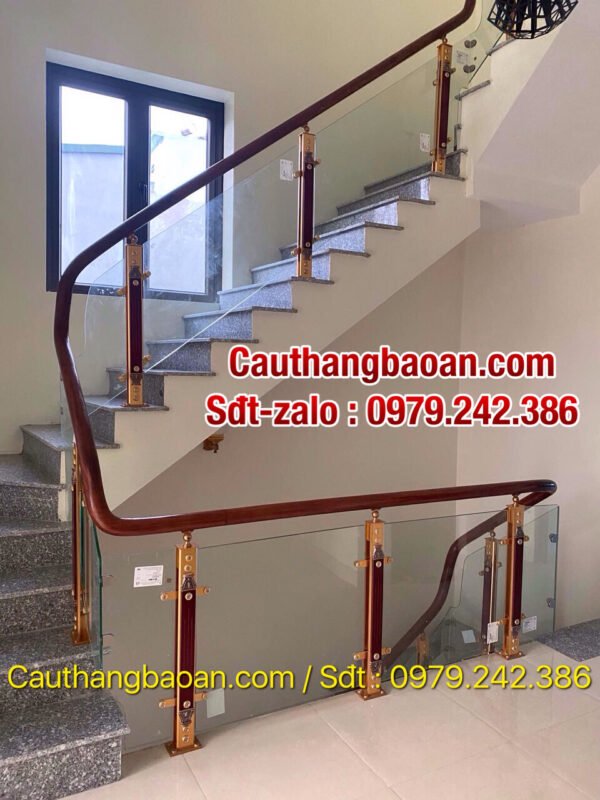 CẦU THANG KÍNH GỖ TẠI THANH XUÂN HÀ NỘI