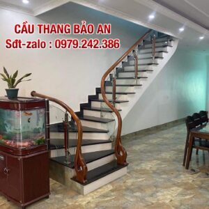 Cầu Thang Kính Cường Lực Đẹp . Mẫu Lan Can Cầu Thang Kính Tay Vịn Gỗ