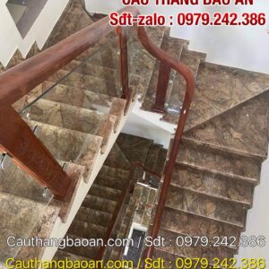CẦU THANG KÍNH CƯỜNG LỰC ĐẸP . CẦU THANG KÍNH GỖ TẠI HÀ NỘI