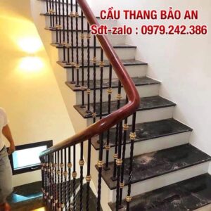 Cầu Thang Lan Can Sắt Tay Vịn Gỗ . Cầu Thang Sắt Đẹp Tại Hà Nội