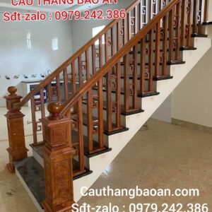CẦU THANG CON TIỆN GỖ ĐẸP . CẦU THANG GỖ LIM NAM PHI TẠI HÀ NỘI