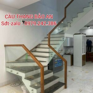 CẦU THANG KÍNH GỖ ĐẸP HIỆN ĐẠI. CẦU THANG KÍNH CƯỜNG LỰC HÀ NỘI