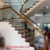 CẦU THANG KÍNH GỖ CƯỜNG LỰC ĐẸP. TAY VỊN CẦU THANG KÍNH TẠI HÀ NỘI