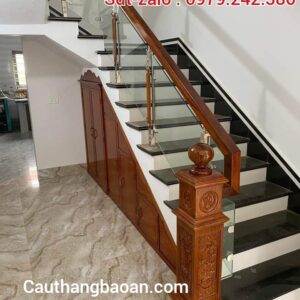 CẦU THANG KÍNH GỖ ĐẸP HIỆN ĐẠI . TAY VỊN CẦU THANG LAN CAN KÍNH TẠI HÀ NỘI