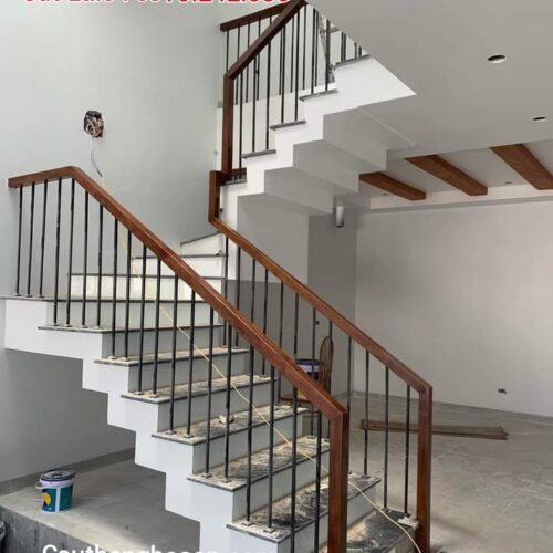 CẦU THANG SẮT NGHỆ THUẬT ĐẸP . MẪU CẦU THANG SẮT TAY GỖ ĐẸP NHẤT