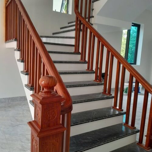 CẦU THANG GỖ ĐẸP TẠI HÀ NỘI . MẪU CẦU THANG LAN CAN GỖ ĐẸP