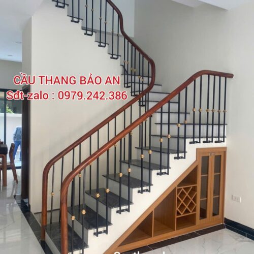 CẦU THANG LAN CAN SẮT MỸ THUẬT ĐẸP . MẪU TAY VỊN CẦU THANG SẮT ĐẸP HÀ NỘI