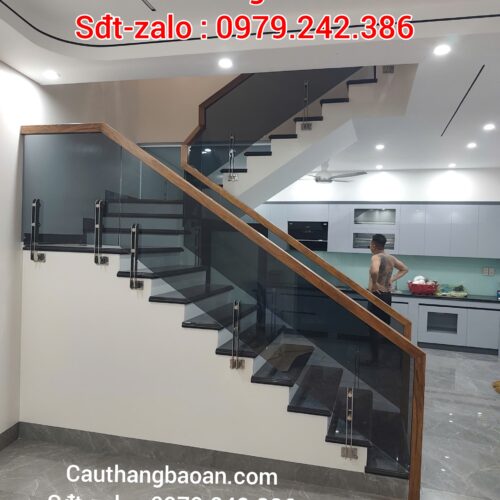 Cầu Thang Lan Can Kính Xám Khói . Tay Vịn Cầu Thang Kính Đẹp Tại Hà Nội